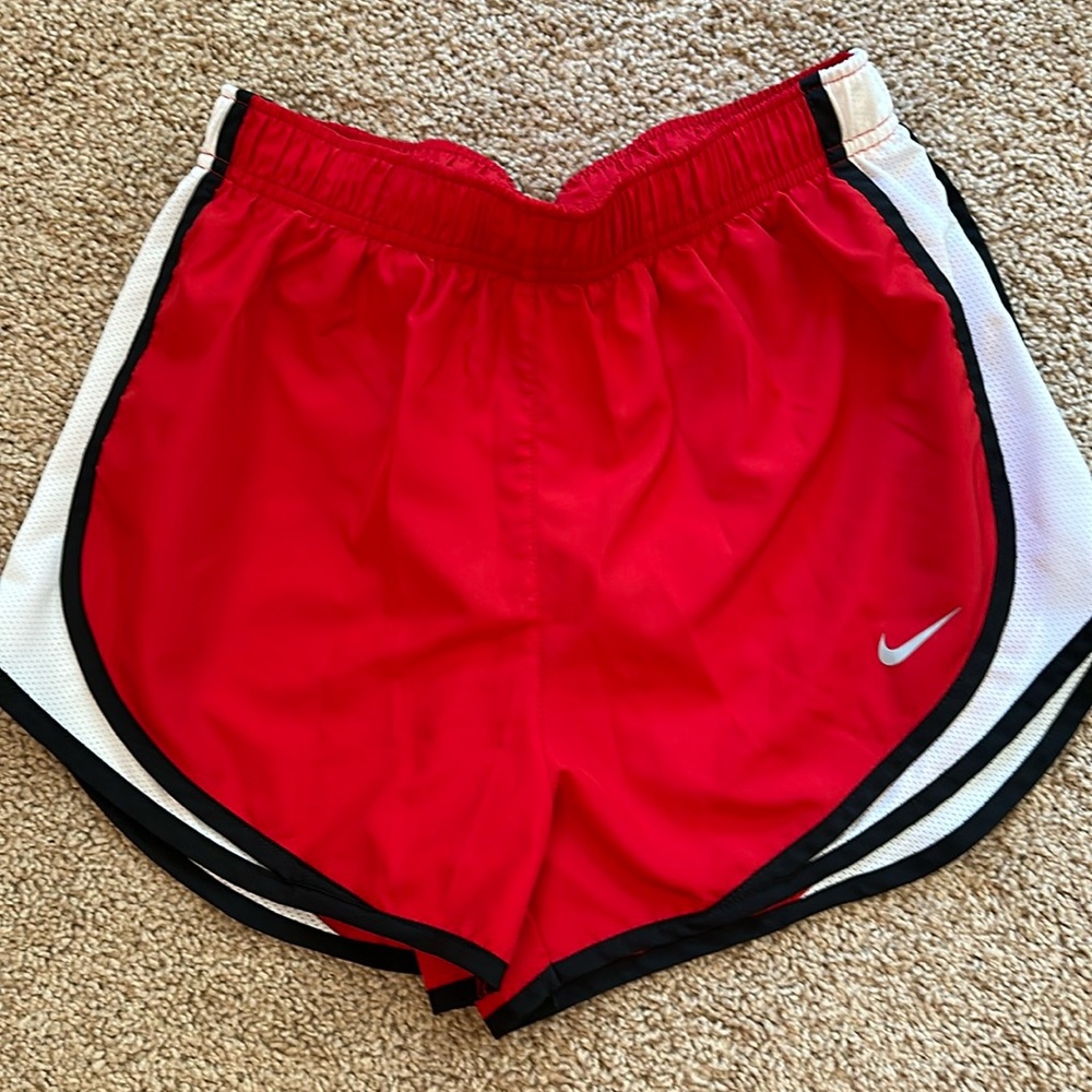Women’s Nike Tempo running shorts